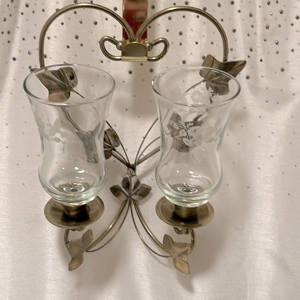 VINTAGE 70’s Heart & Ivy Gold-tone Wall Sconce with Hummingbird Frosted Votives